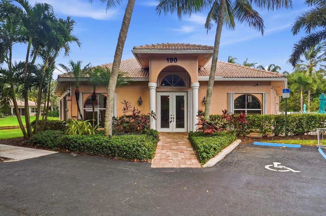 Photo of 368 W Coral Trace Circle