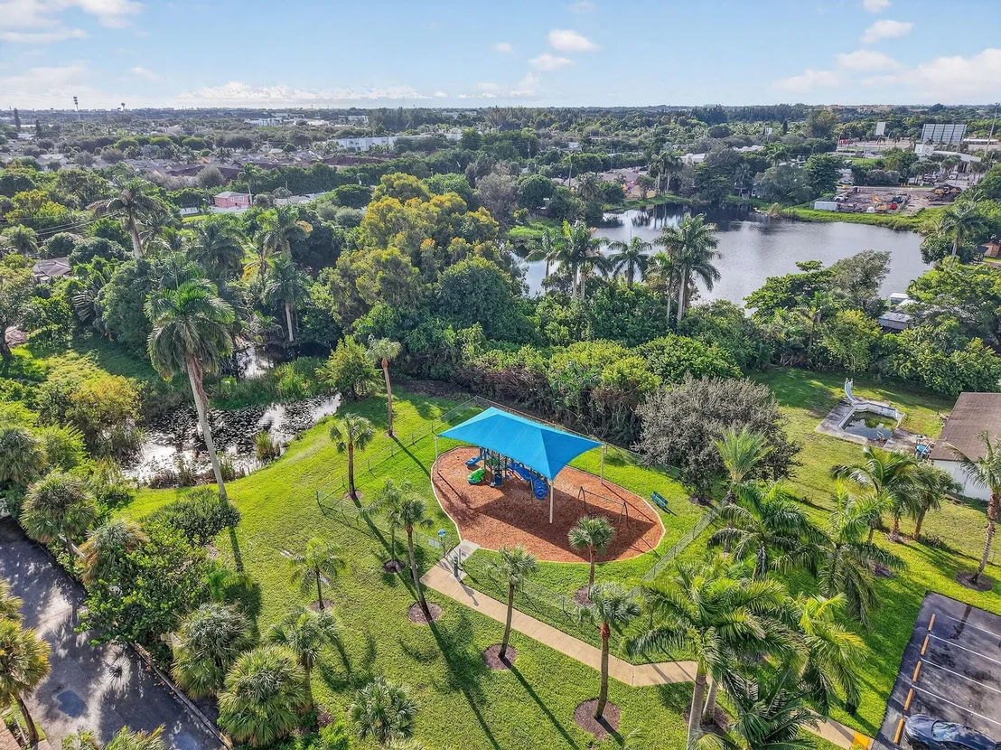 Photo of 3582 Davis Road