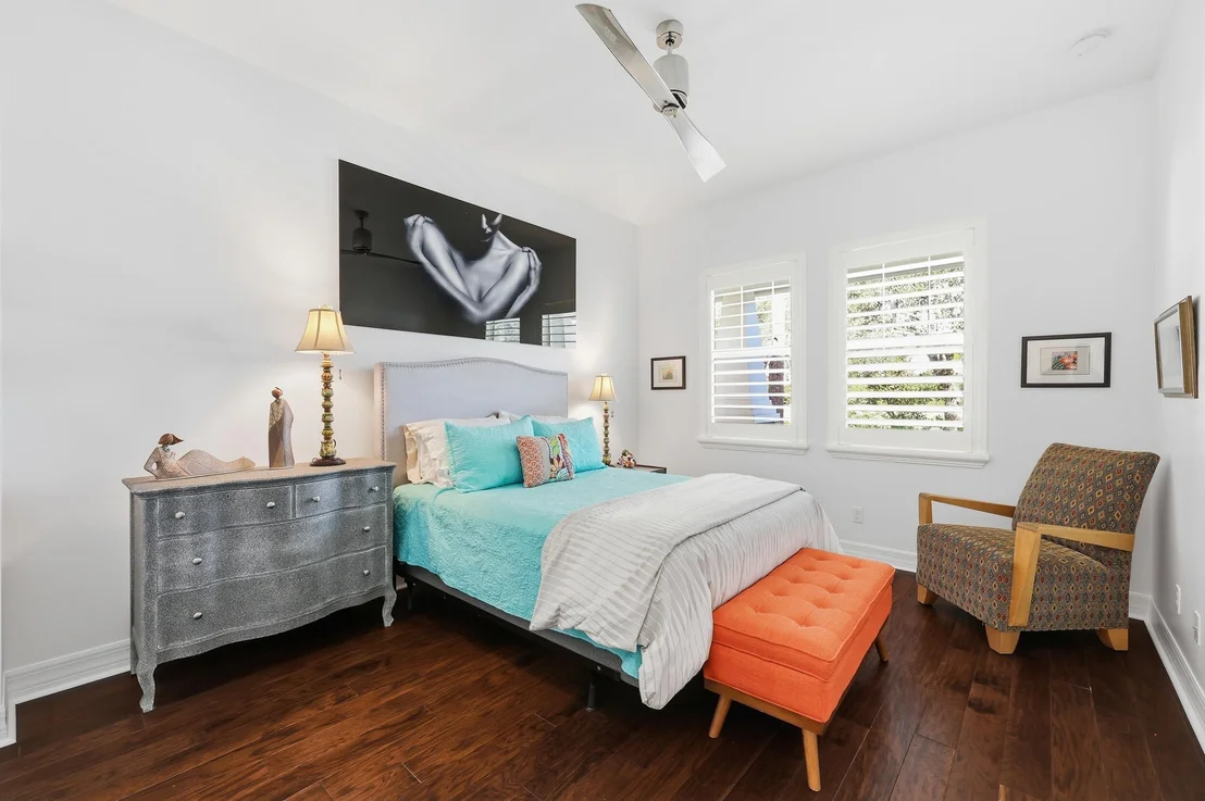 Photo of 1358 Community Drive