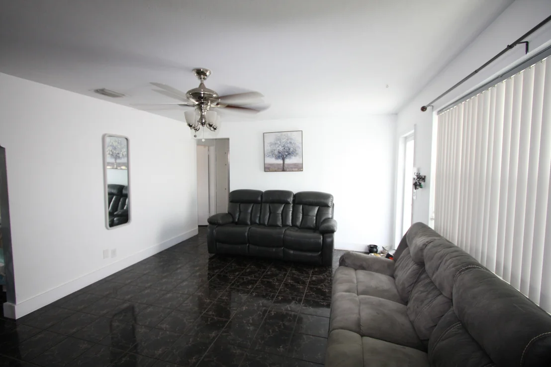 Photo of 1021 Cherry Road