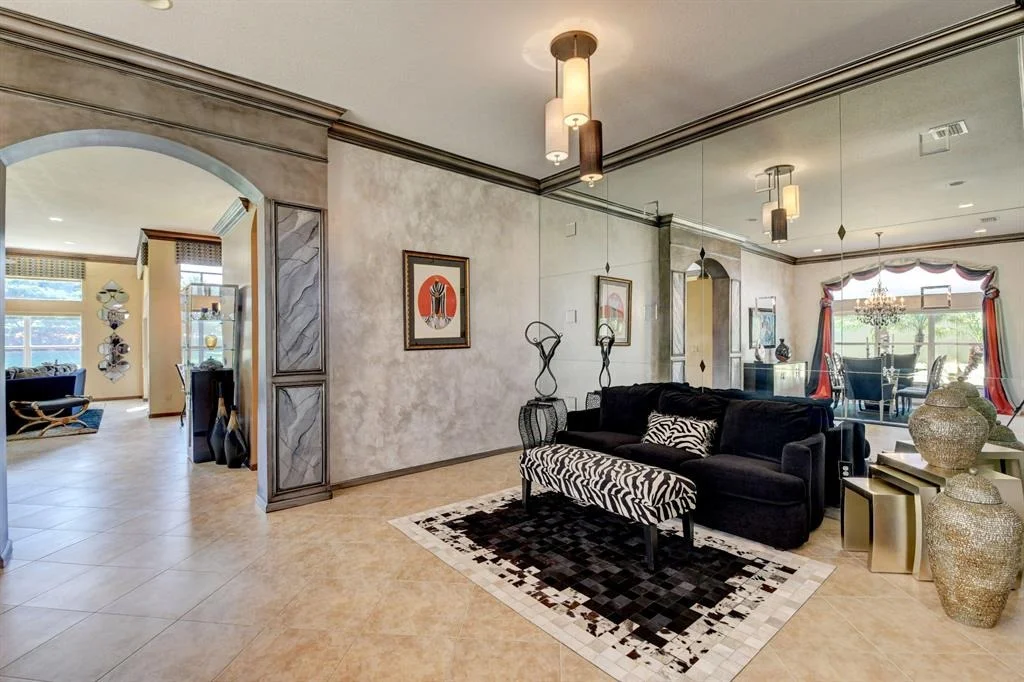 Photo of 7204 Twin Falls Drive