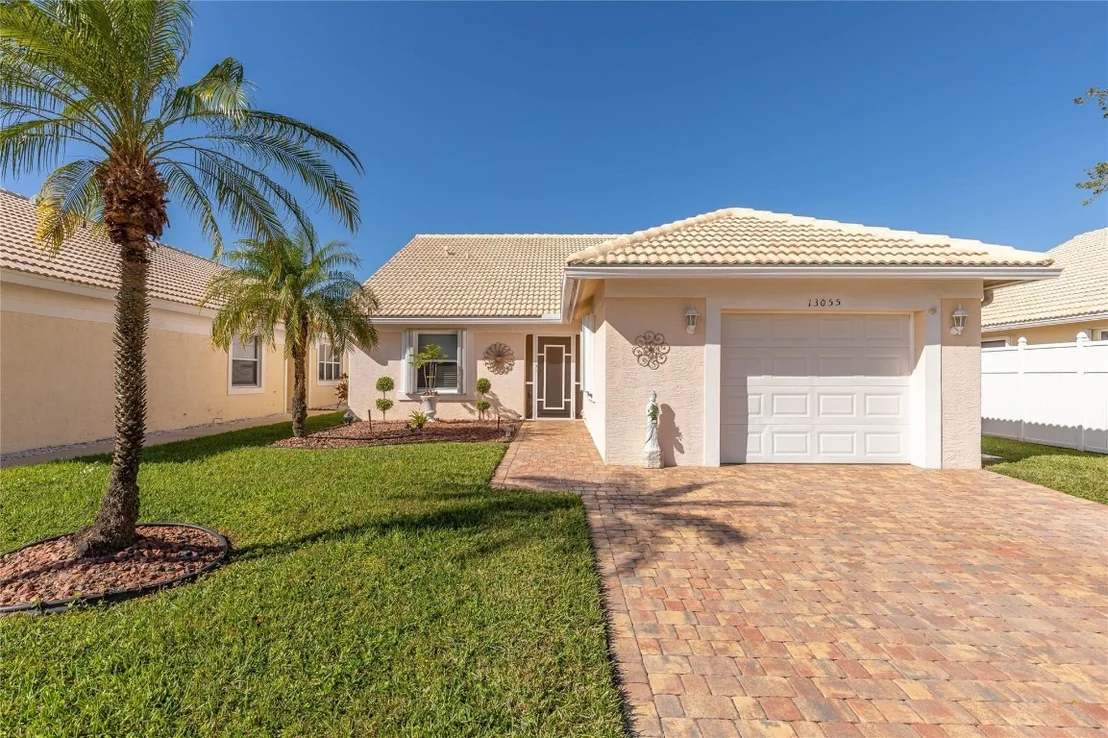 Photo of 13055 Hampton Lakes Circle
