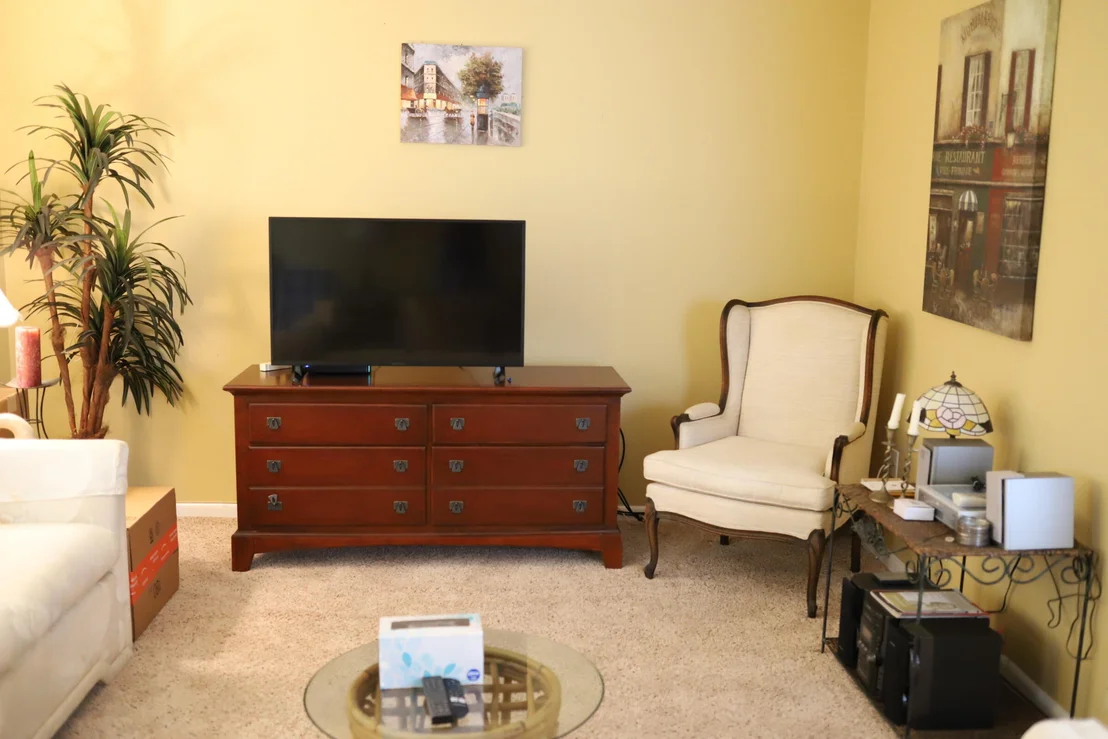 Photo of 552 Capri L