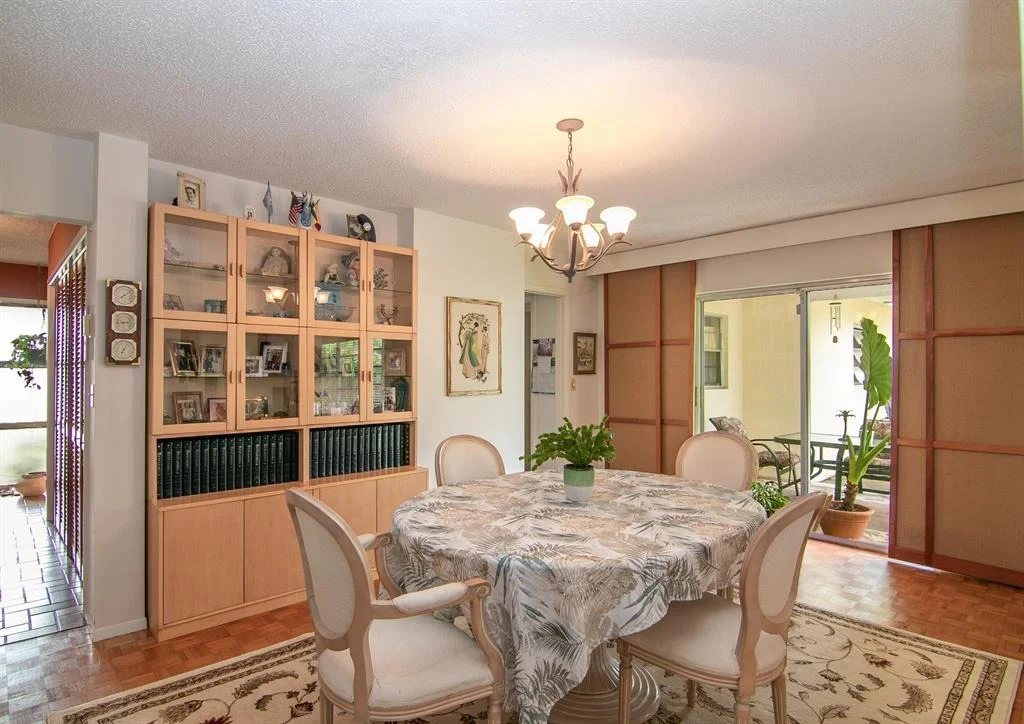 Photo of 6789 Boston Drive