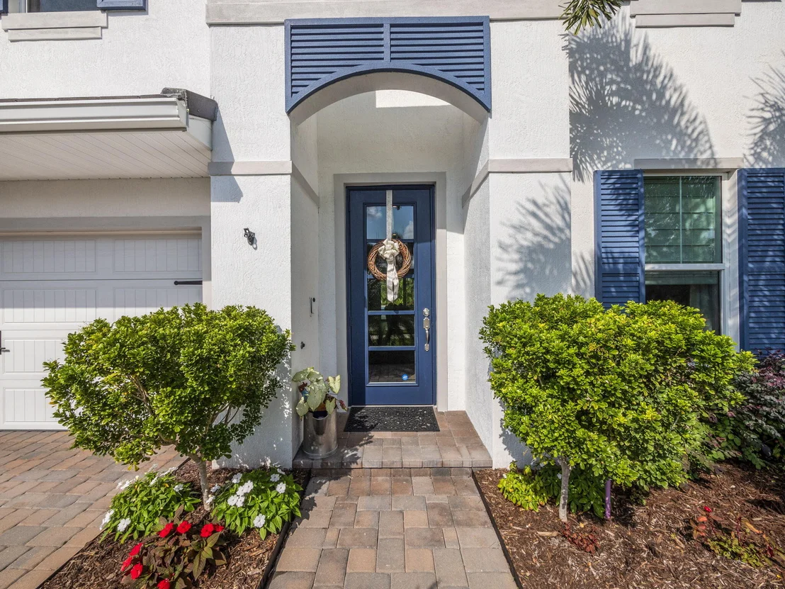 Photo of 708 SW Riverwatch Place