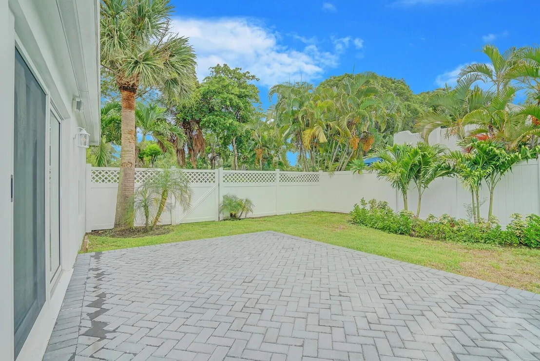 Photo of 826 Sunset Road