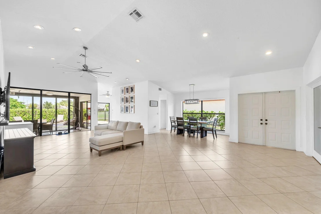 Photo of 10255 Sunset Bend Drive