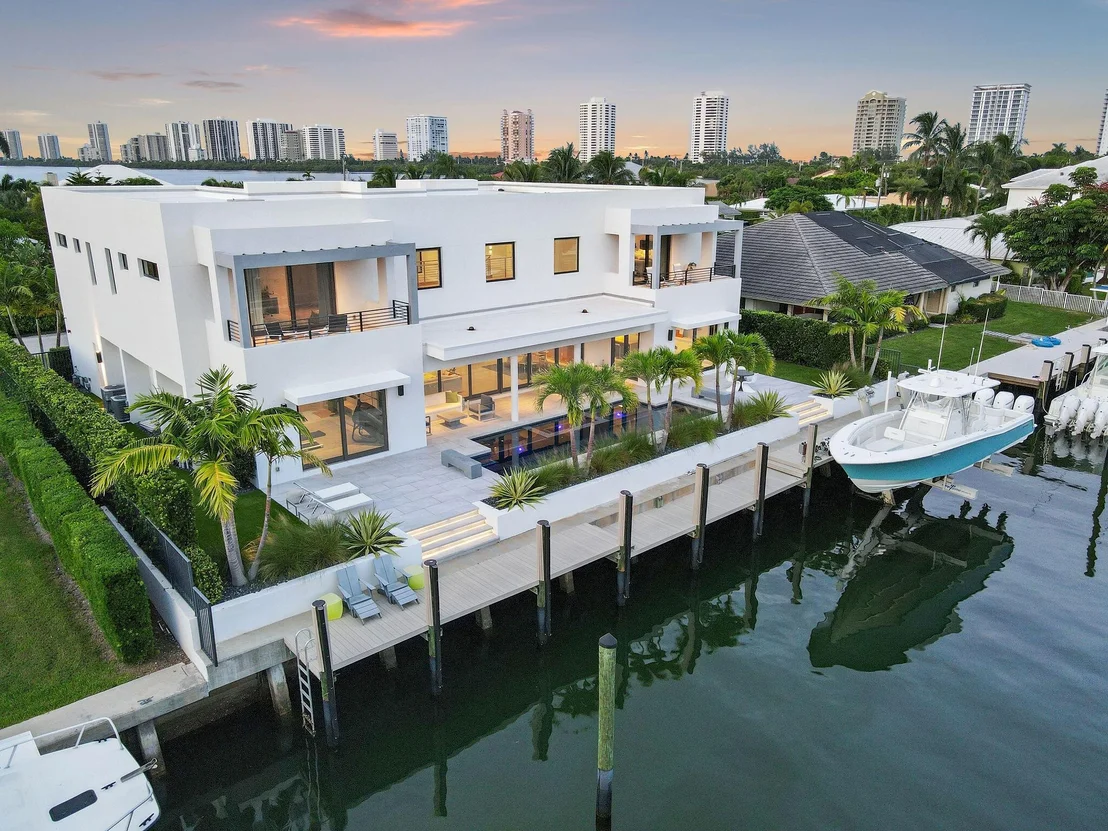 Photo of 1091 Gulfstream Way