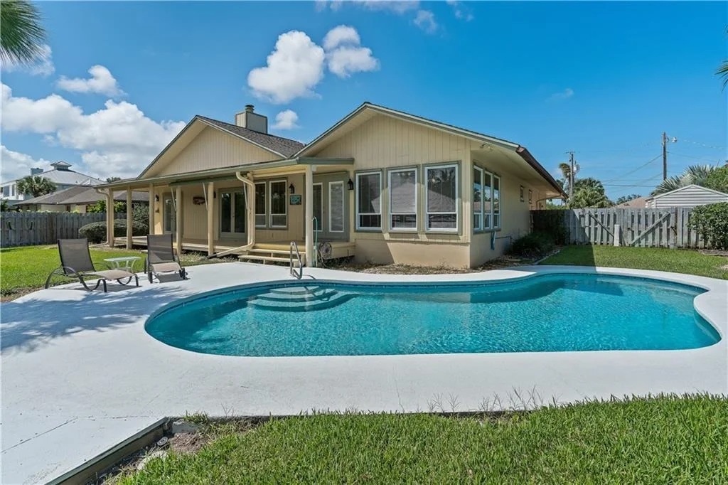 Photo of 451 12th Place SE