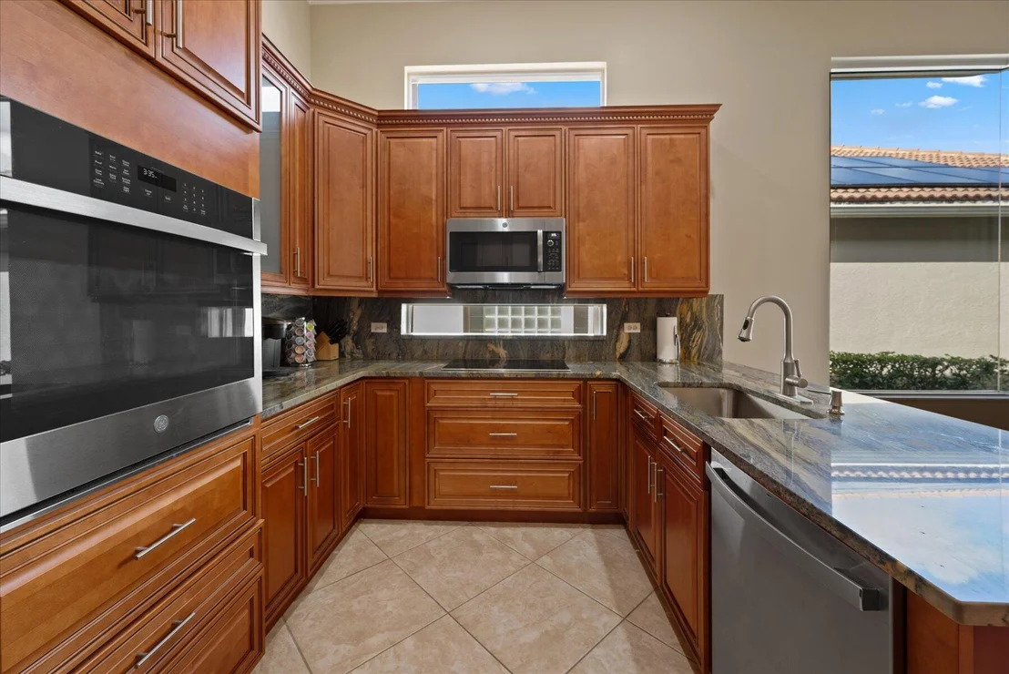 Photo of 10463 Laurel Estates Lane