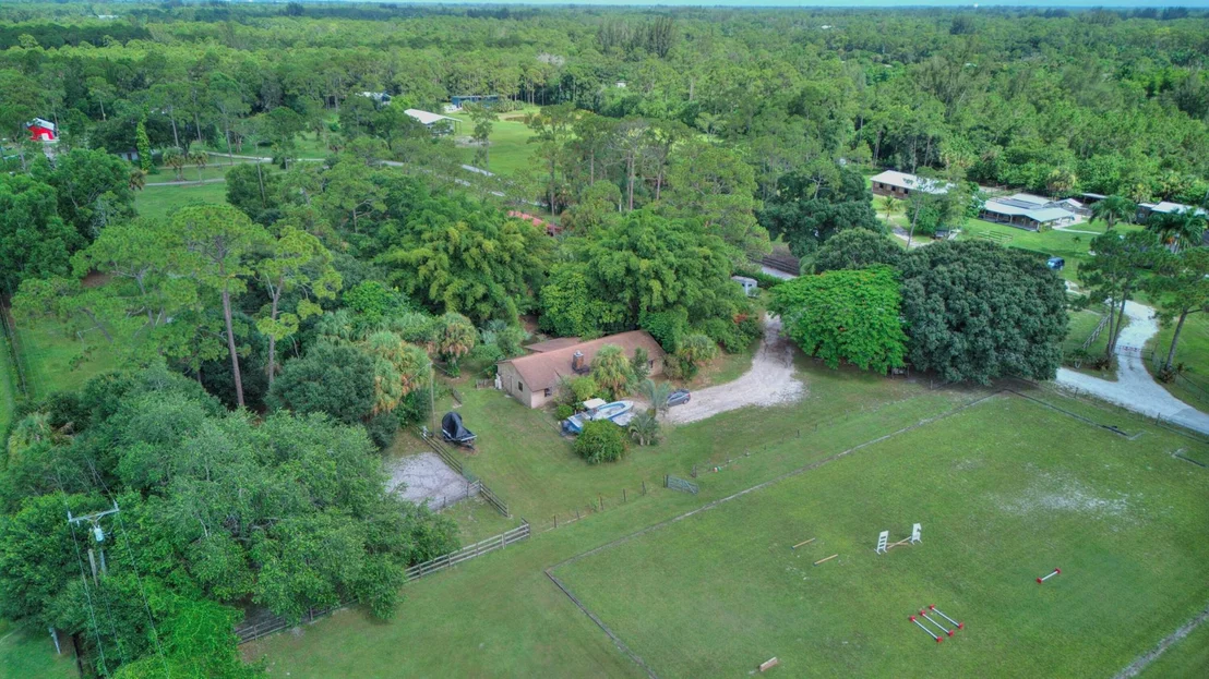 Photo of 2340 B Road