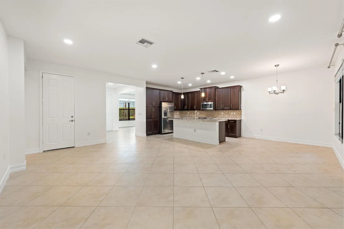 Photo of 13739 Moss Agate Avenue