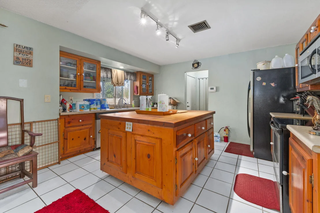 Photo of 8631 Hidden Pines Road