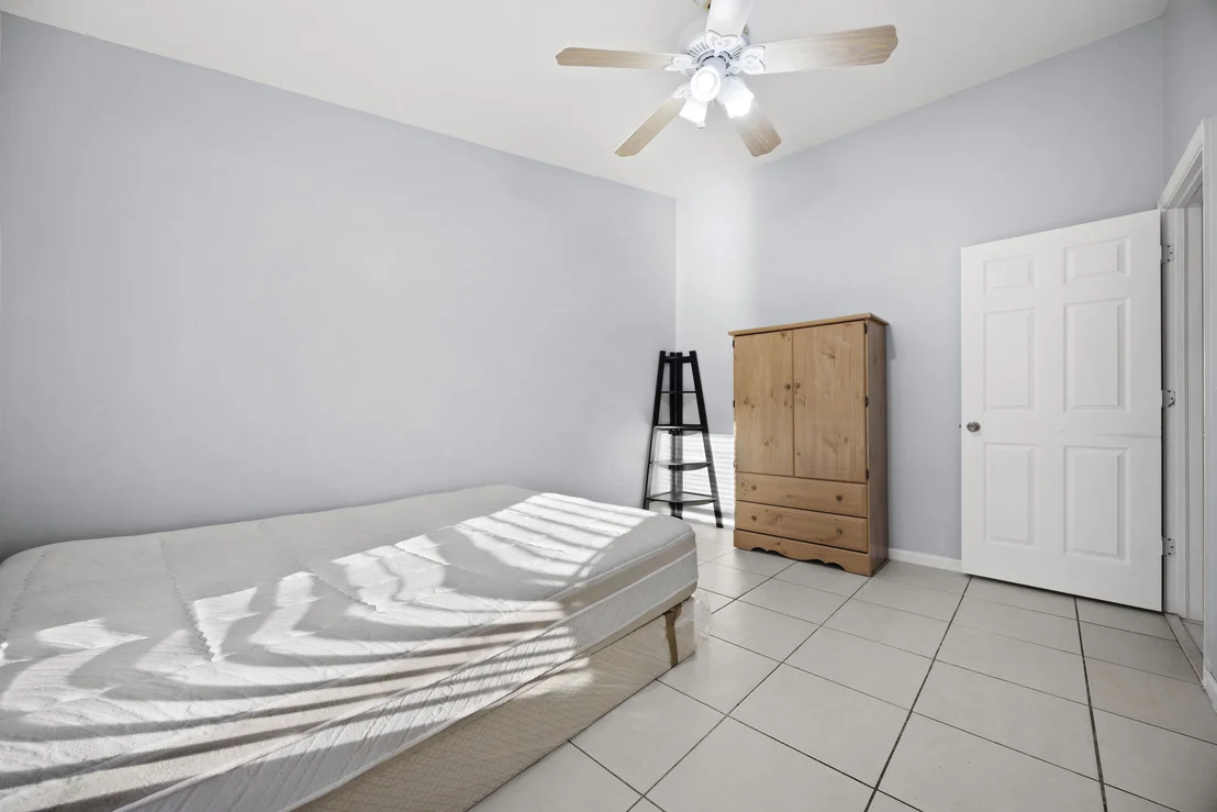 Photo of 4584 Windmill Road