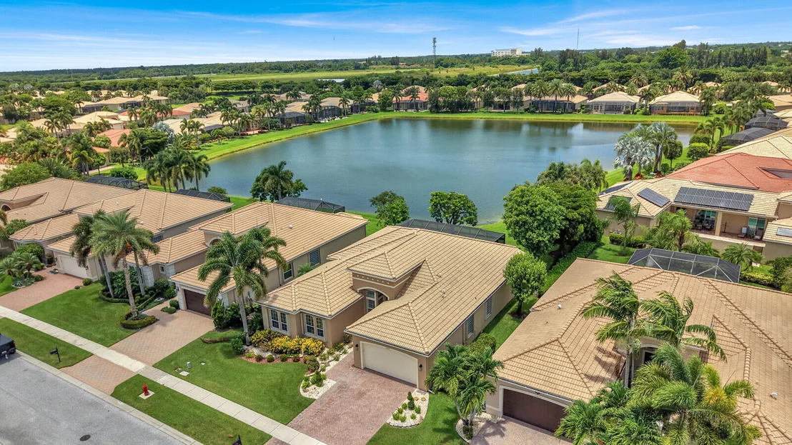 Photo of 10469 Whitewind Circle