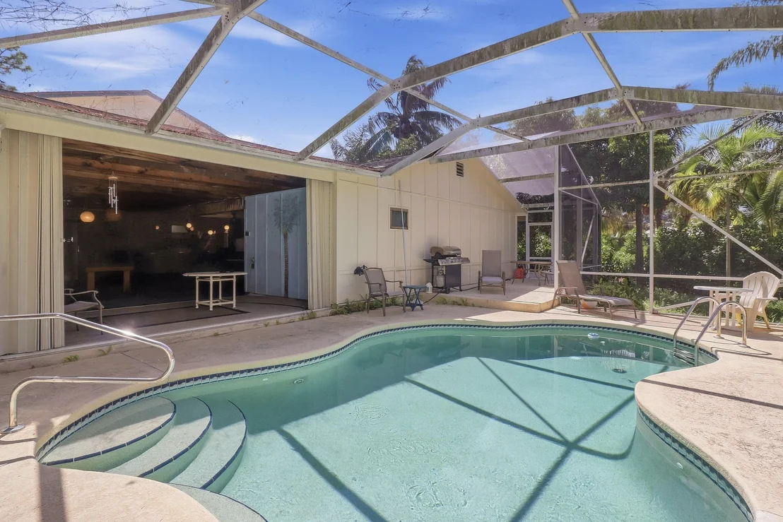 Photo of 596 Greenwood Drive