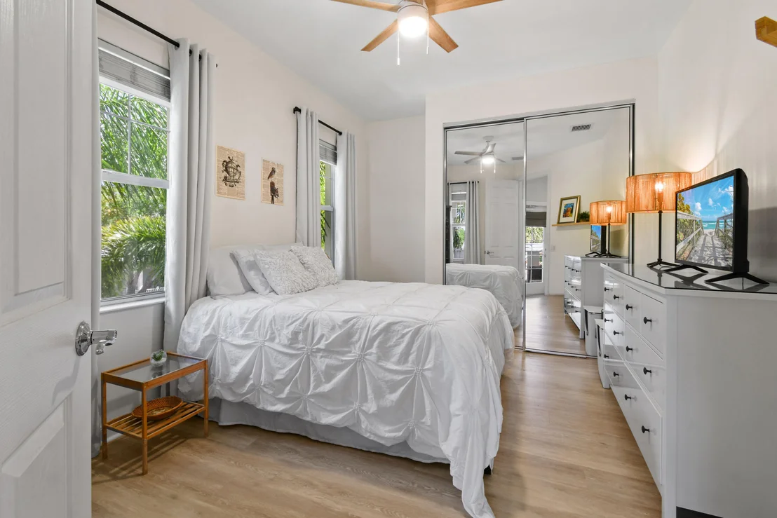 Photo of 2672 E Community Drive