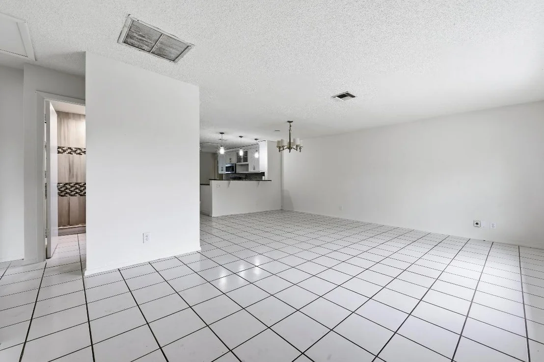 Photo of 6130 Bluegrass Circle