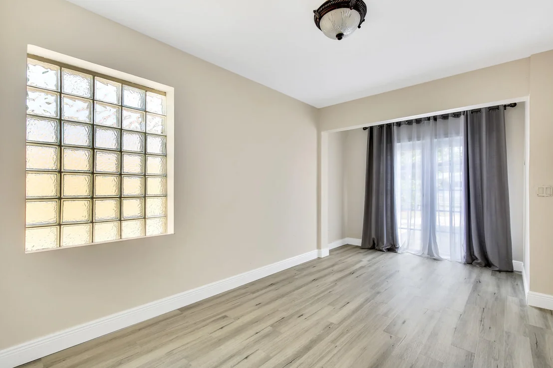 Photo of 362 Gregory Road