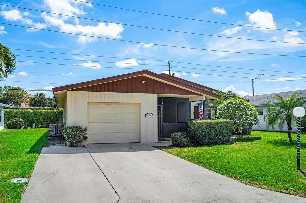Photo of 6184 Stanley Lane