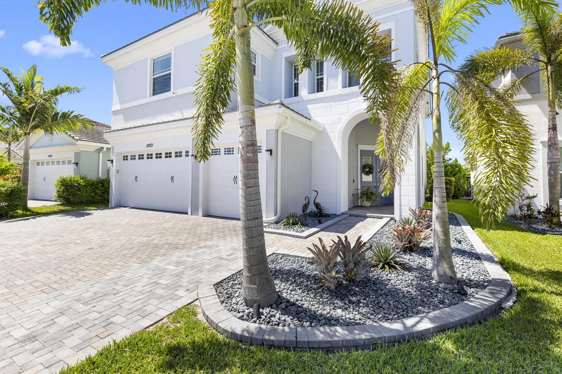 Photo of 16201 Melogold Drive