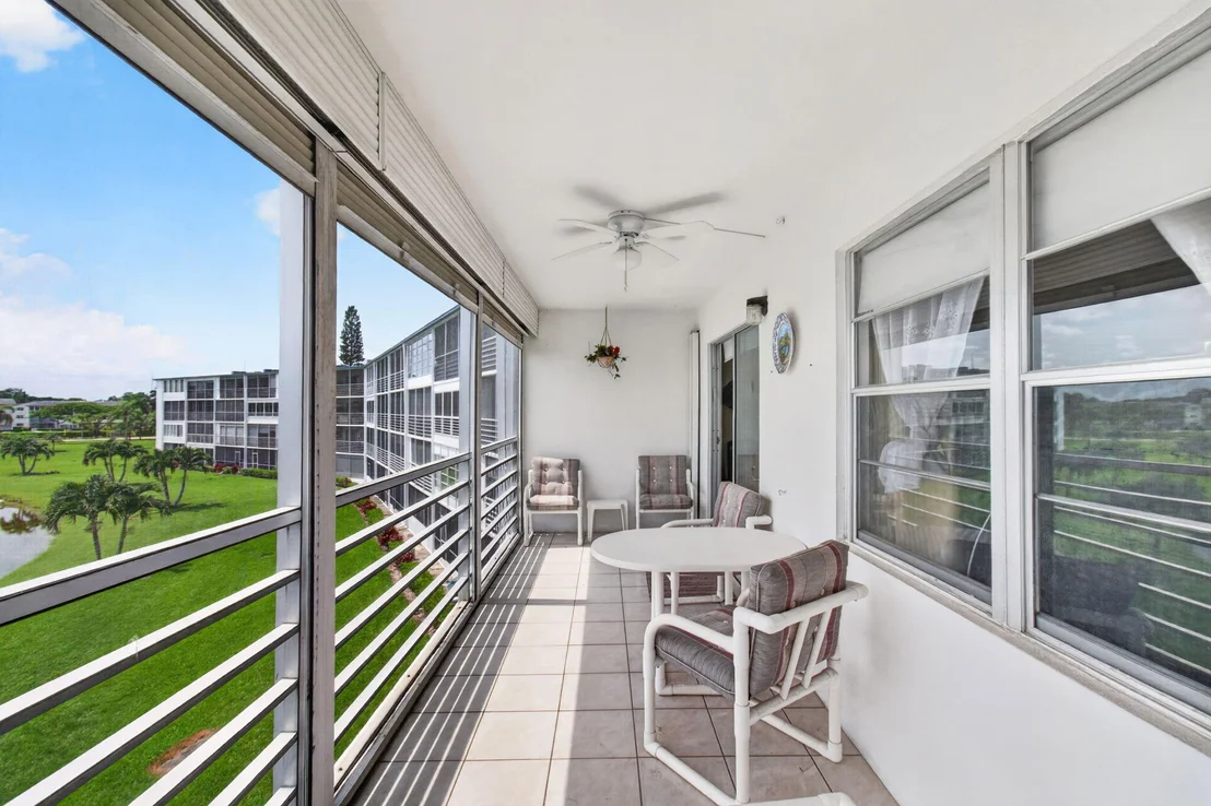 Photo of 3014 Exeter A