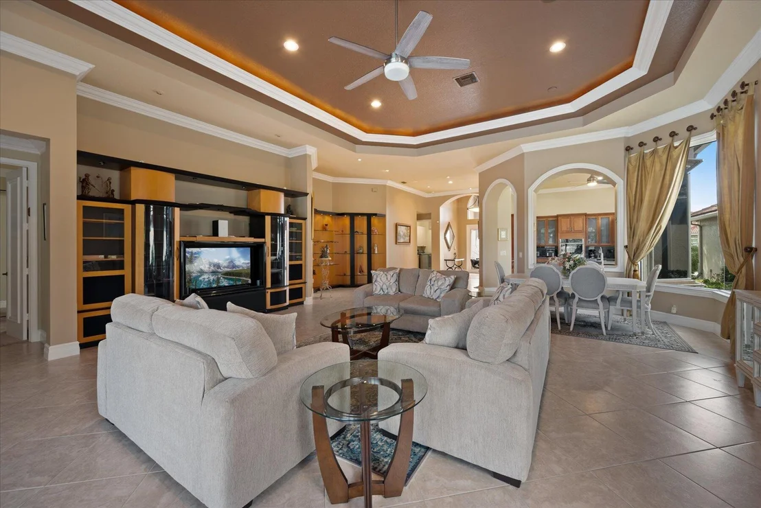 Photo of 10463 Laurel Estates Lane