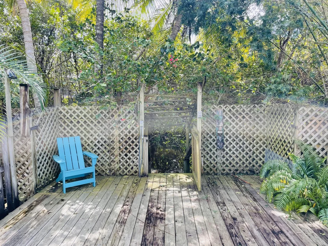 Photo of 1002 Mohican Boulevard