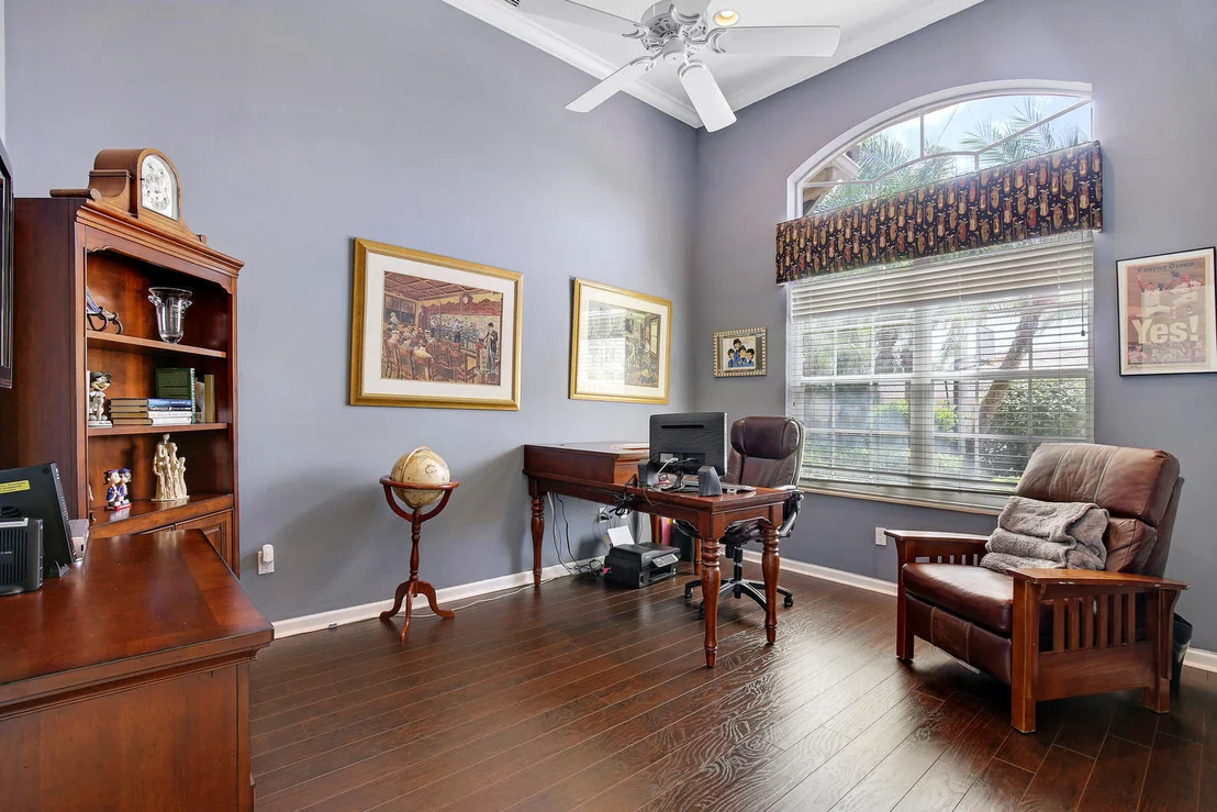 Photo of 21687 Fall River Drive