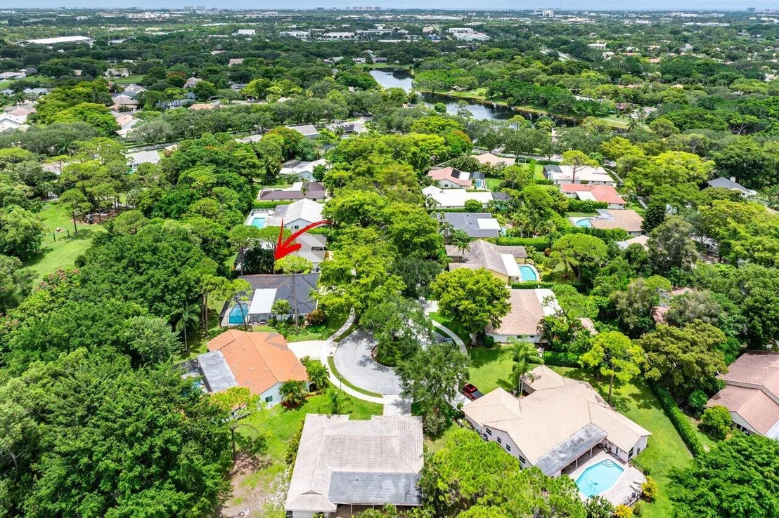 Photo of 2425 NW 36th Street