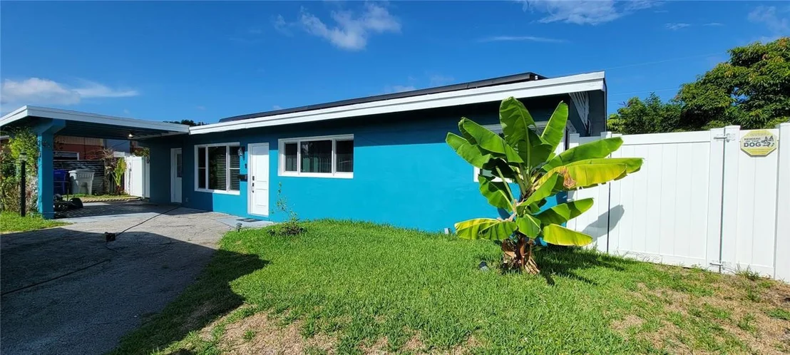 Photo of 1680 NW 1st Way