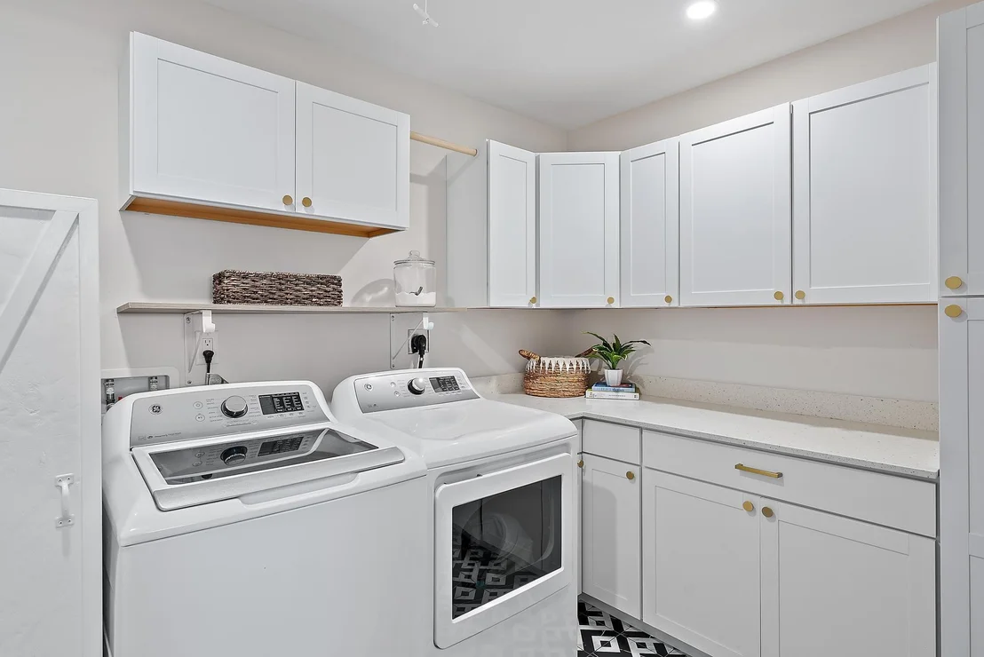 Photo of 925 Lighthouse Drive
