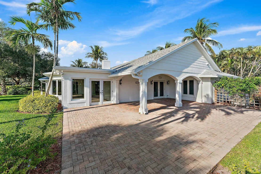 Photo of 209 Fairway W