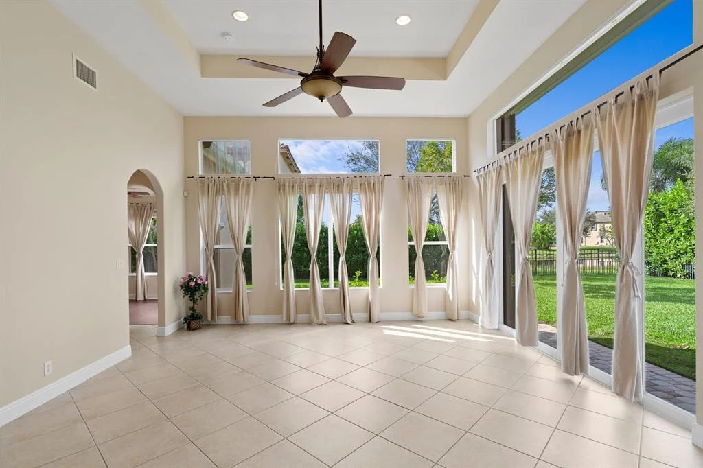 Photo of 9138 Pineville Drive