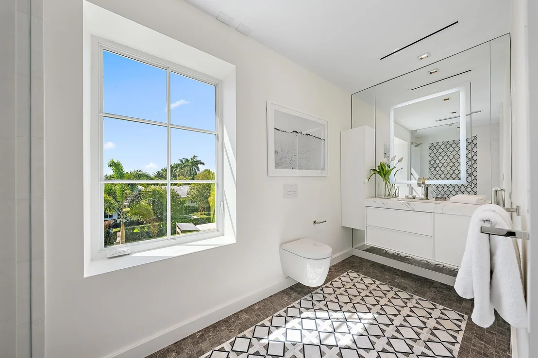 Photo of 301 Plantation Road