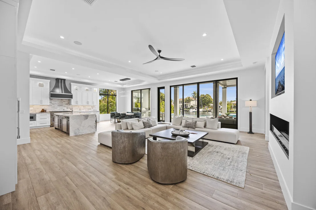Photo of 736 Lagoon Drive