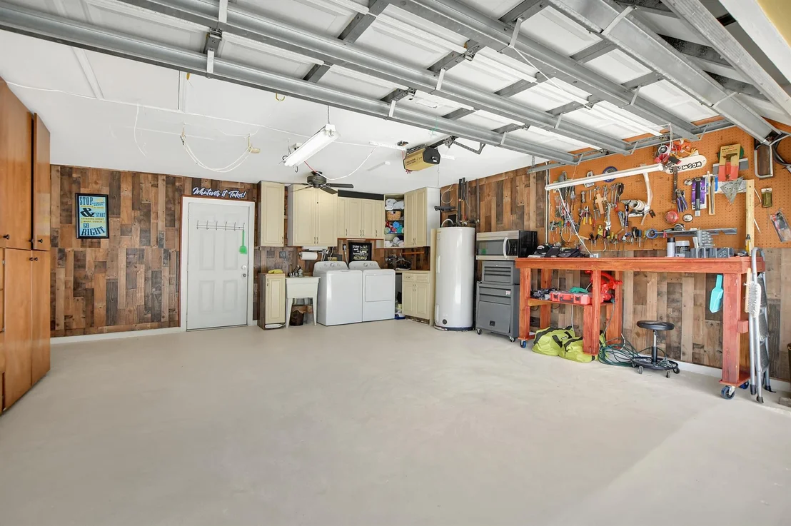 Photo of 1599 Isabel Este Road
