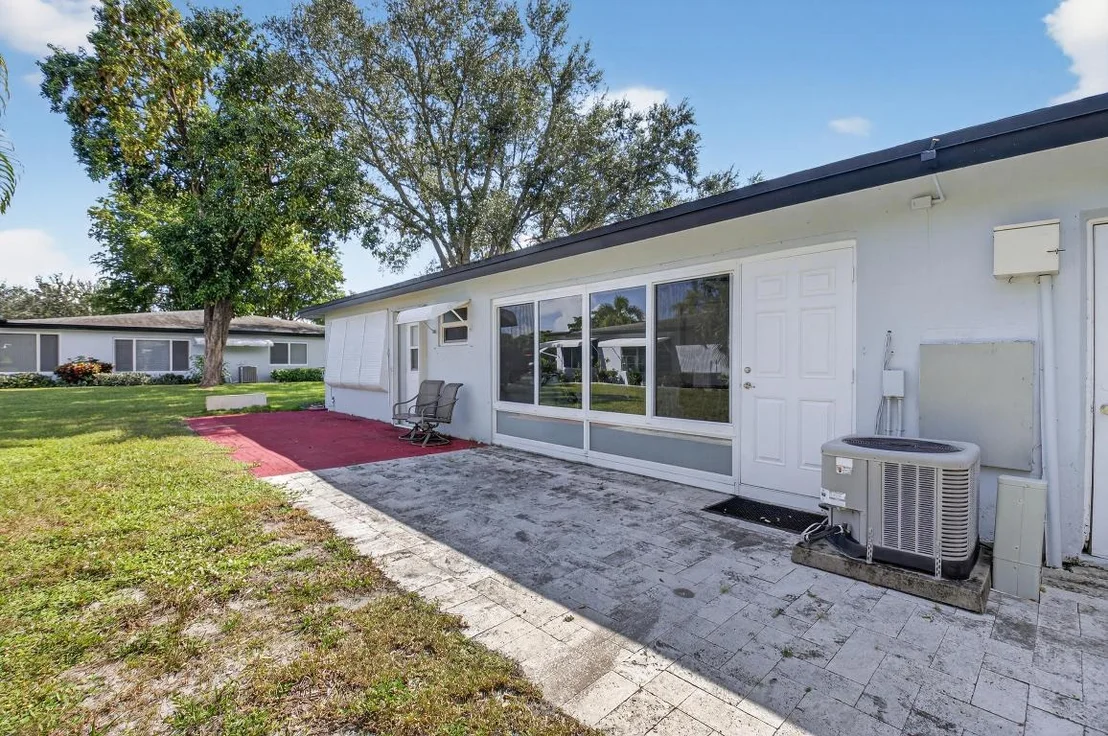 Photo of Unit C at 557 High Point Drive