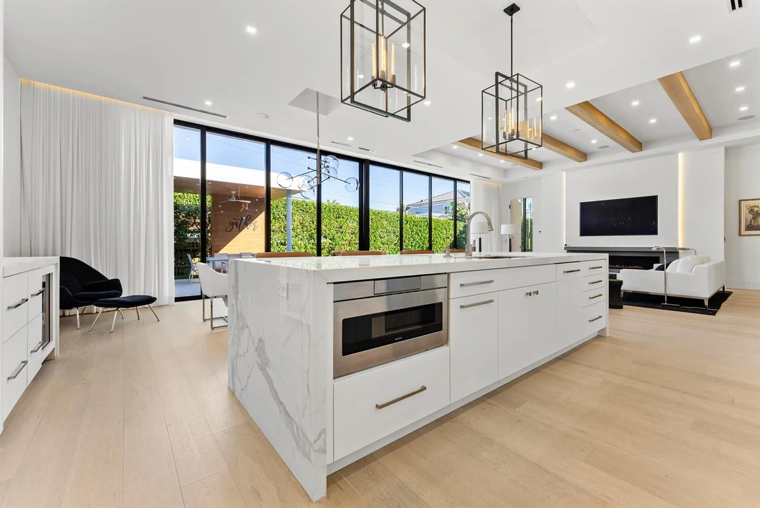 Photo of 811 Granada Drive