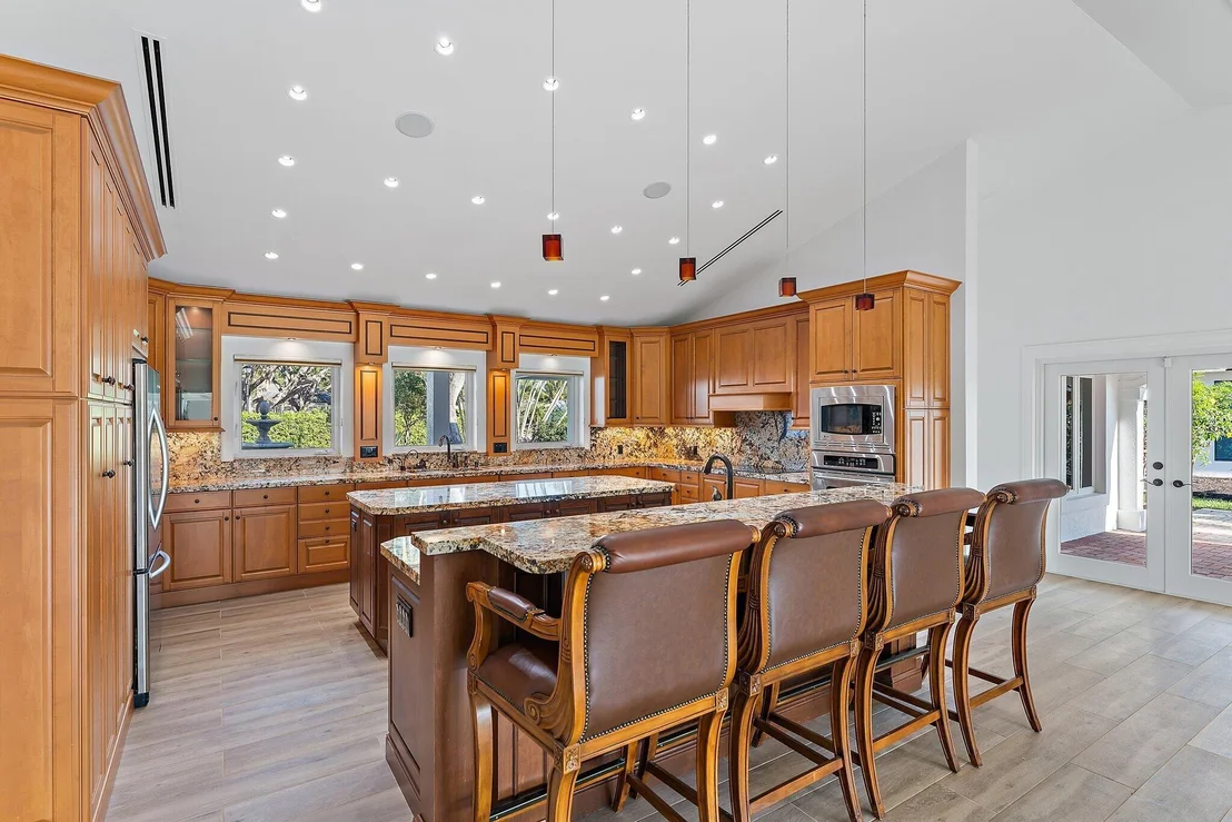 Photo of 209 Fairway W