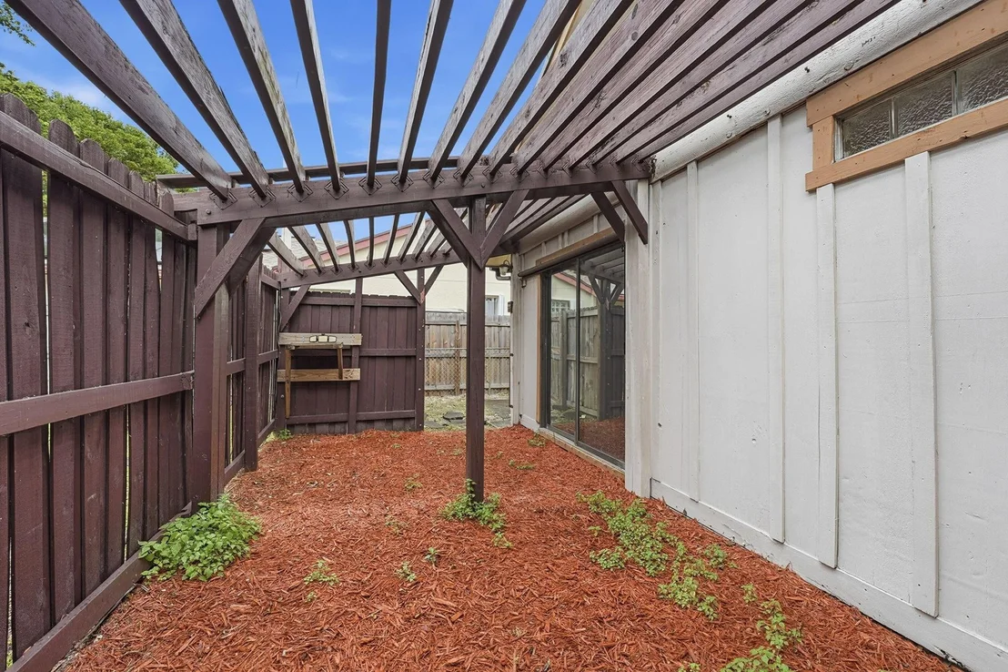 Photo of 708 Dixie Lane