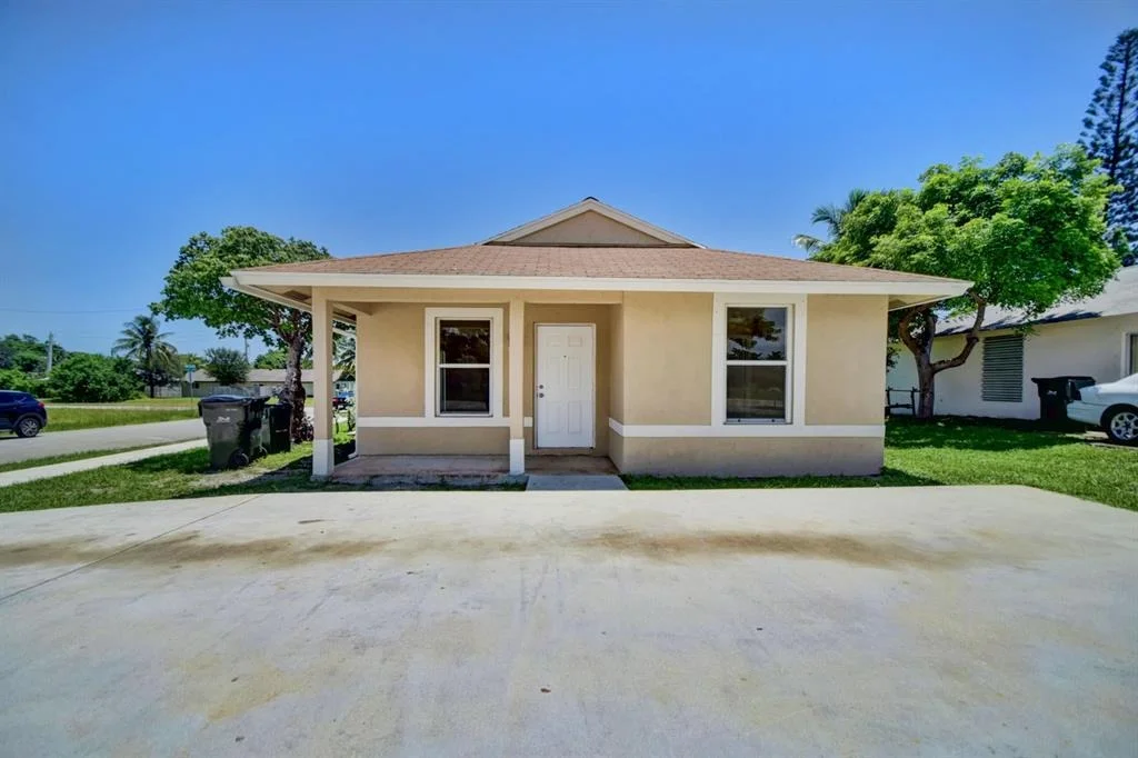 Photo of 1125 S Dixie Highway