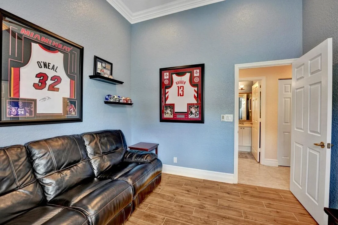 Photo of 6127 Indian Forest Circle