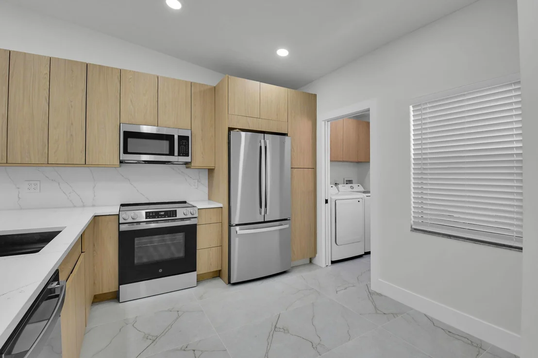 Photo of 8269 Springtree Road