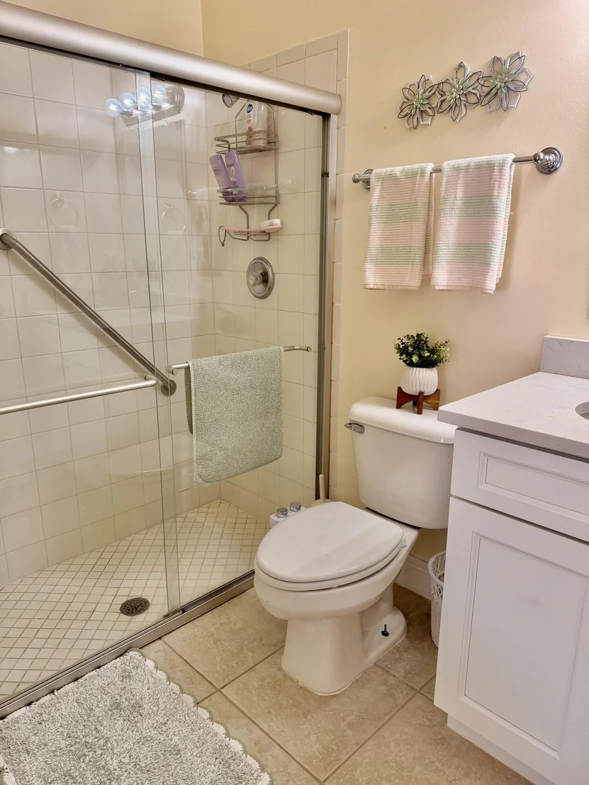 Photo of 3218 NW 33rd Avenue