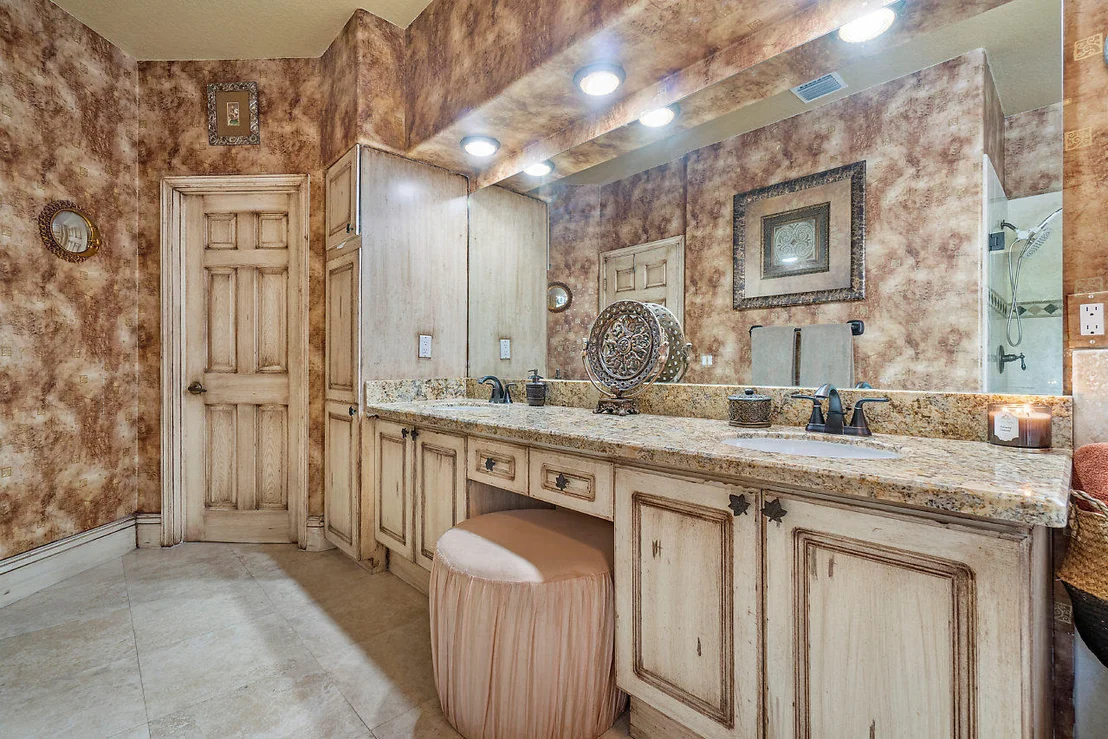 Photo of 5955 Bay Hill Circle