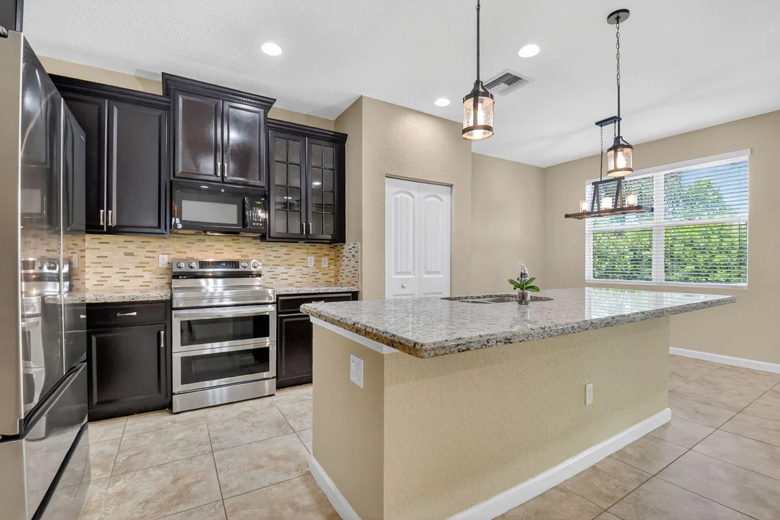 Photo of 6789 Langdon Way