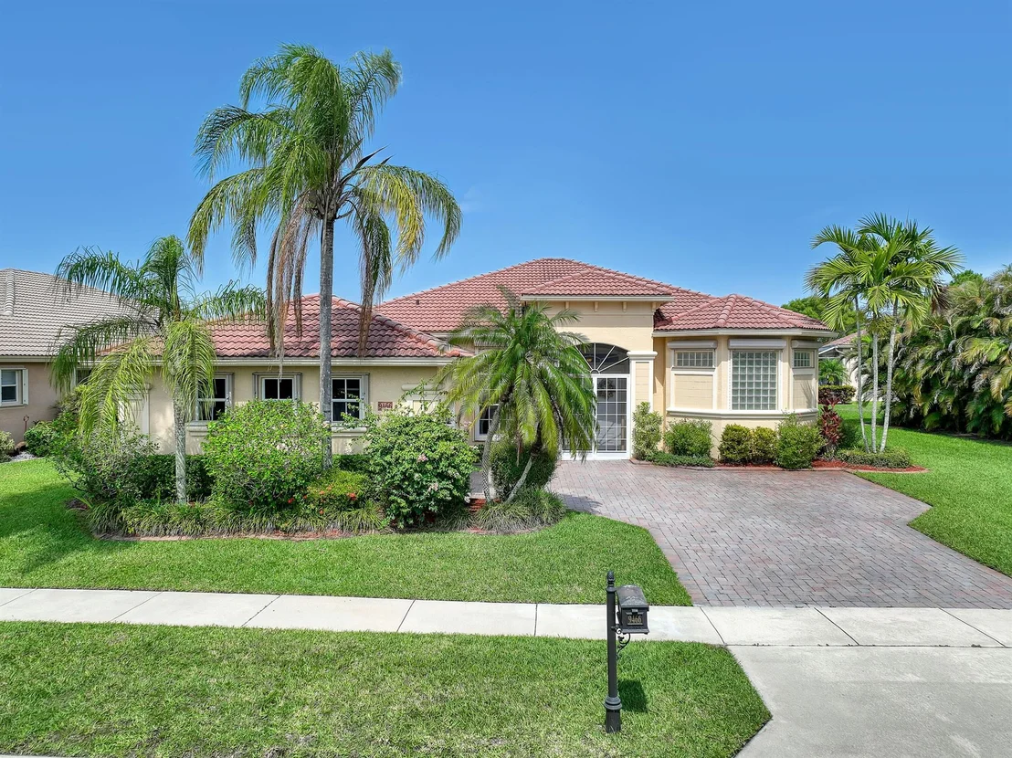 Photo of 9466 Lantern Bay Circle