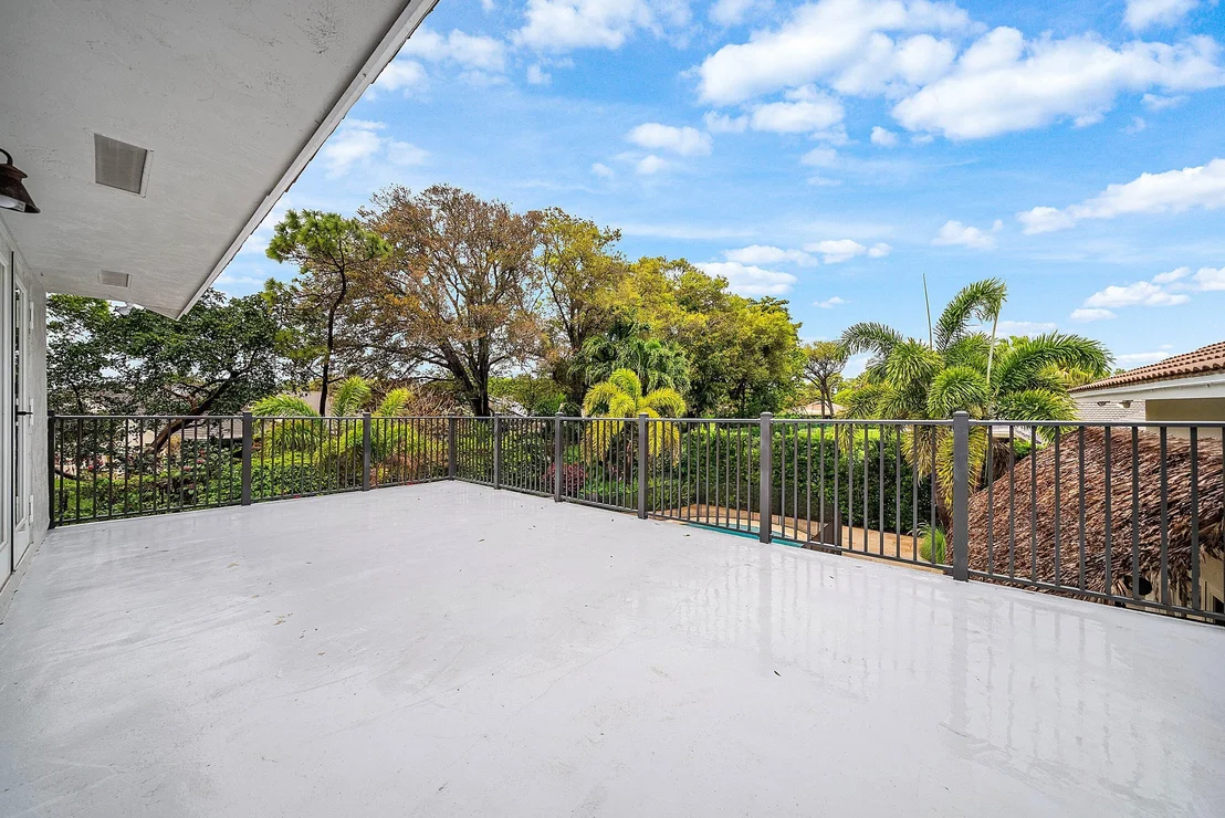 Photo of 10893 Gleneagles Road