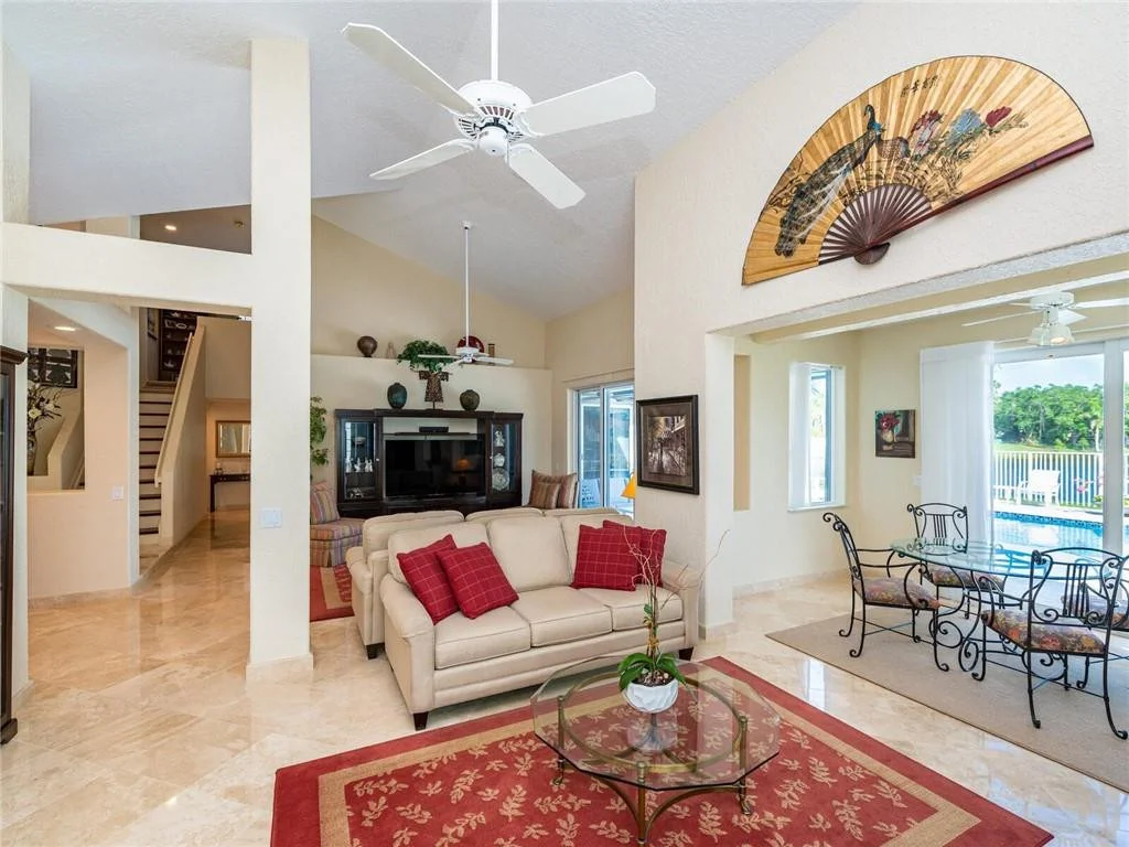 Photo of 1080 Capistrano